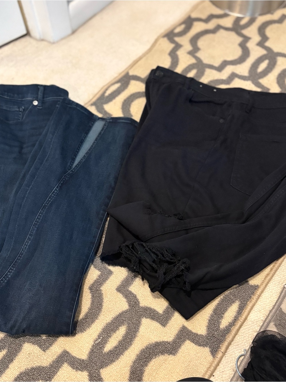 Express blue Skyscraper  w/front slit & Distressed Black Jeans S/12